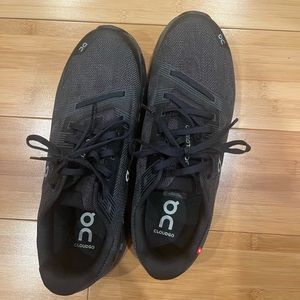 ON CloudGo Women Size 10